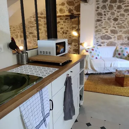 Rendez-vous Sous Le Tilleul, En Cevennes. * Molieres-Cavaillac