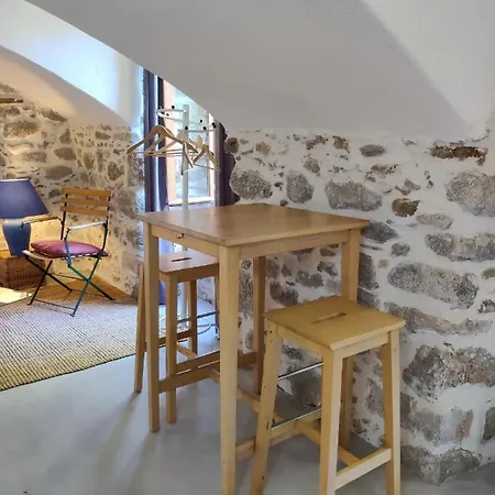 Rendez-vous Sous Le Tilleul, En Cevennes.