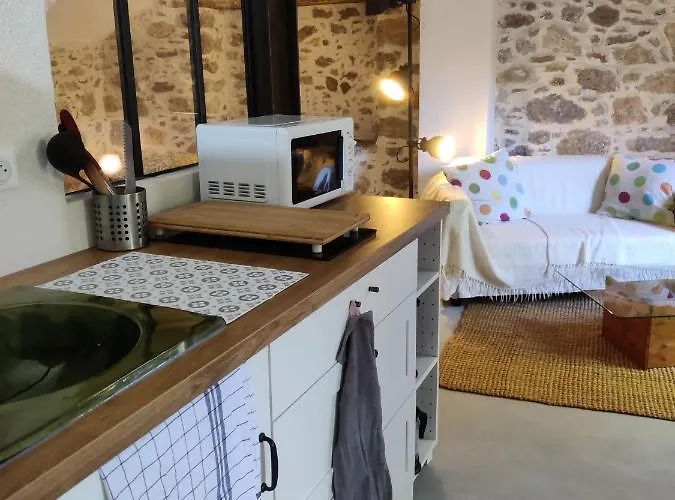 Rendez-vous Sous Le Tilleul, En Cevennes. * Molieres-Cavaillac