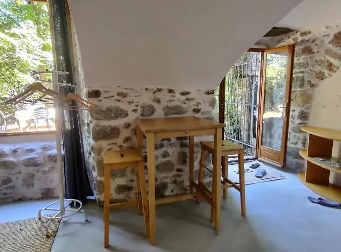 Σπίτι διακοπών Rendez-vous Sous Le Tilleul, En Cevennes. *